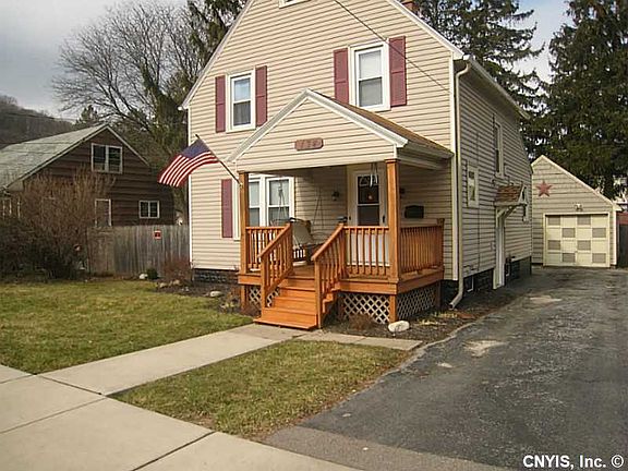 2nd image of 134 Oakdale Dr