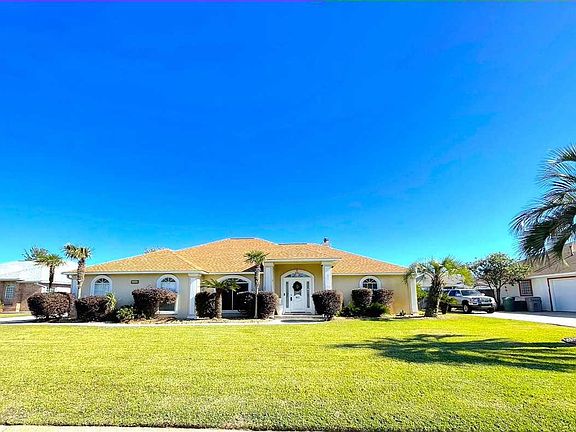 2nd image of 5088 Chandelle Dr