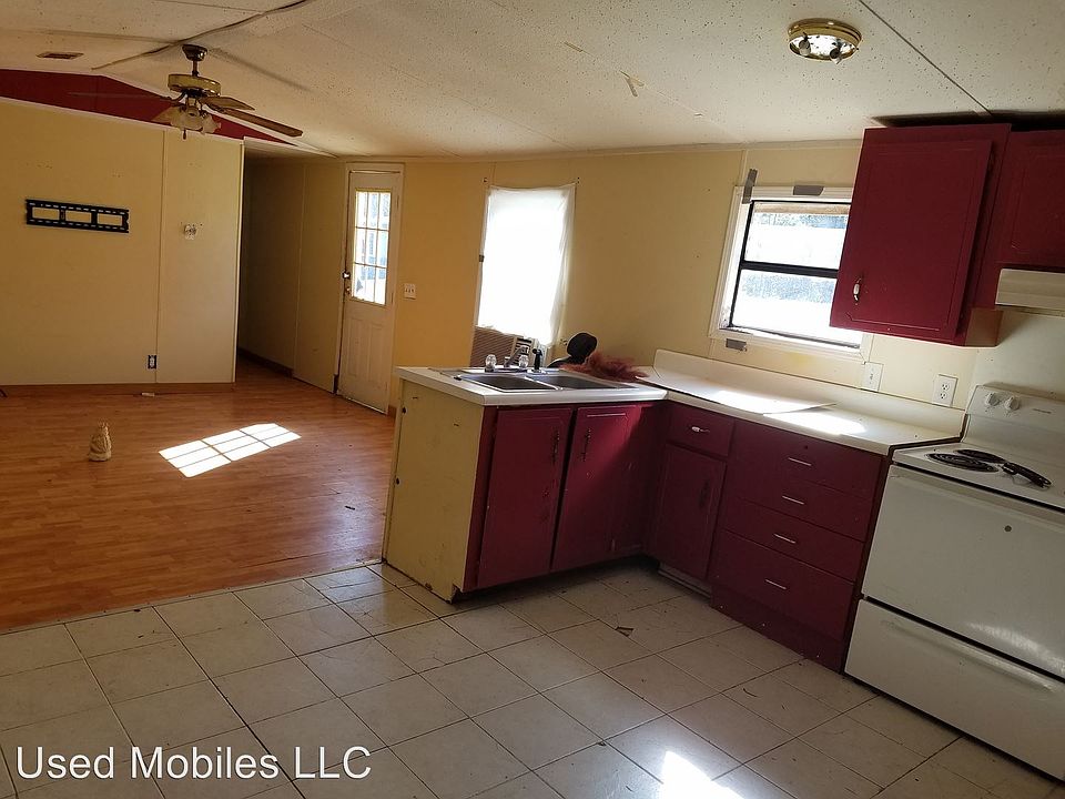 2nd image of 49 Sandy Ln