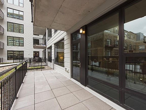 4th image of 740 Portland Ave S APT 609