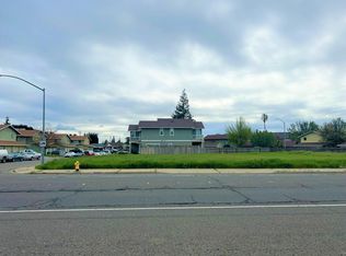 563 F St, Waterford, CA