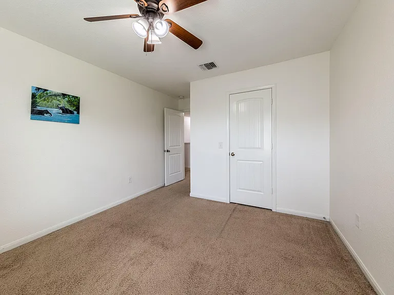 925 Woodduck Trl — Photo 18