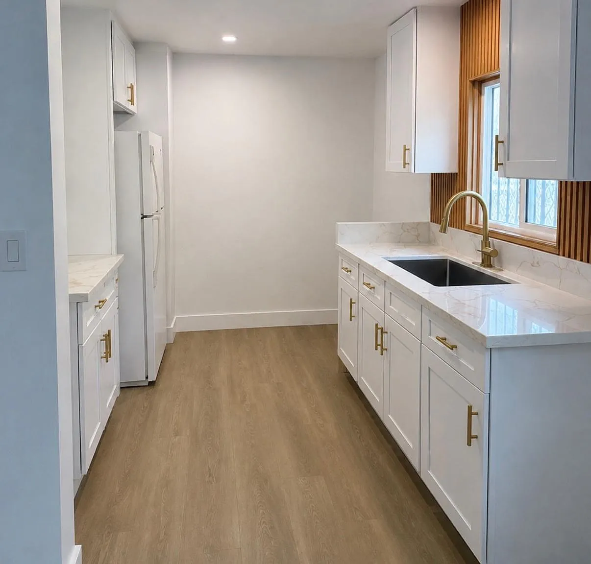 3 bed, 1040 sqft, $3,800 — Photo 4