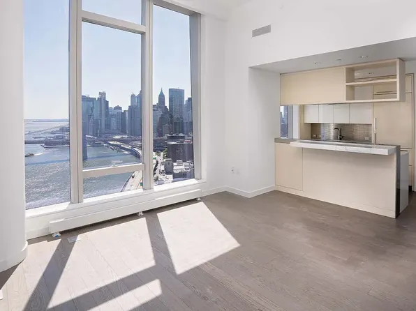 252 South Street image 2 of 15