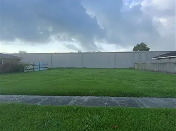2513 Nancy St, Meraux, LA 70075