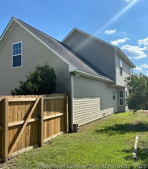 117 Roanoke Dr — Photo 11