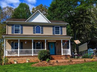 8821 Charlemont Rd, Goode, VA 24556