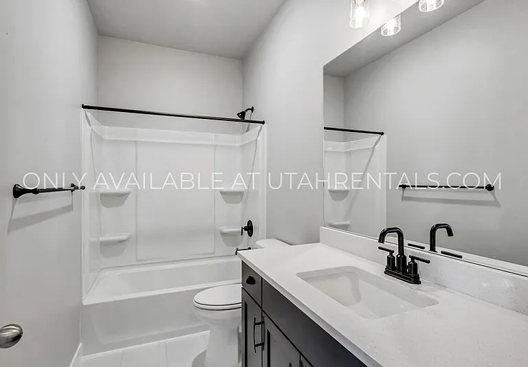 4922 W Northwood Ln — Photo 4