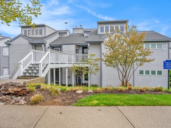 342 Mariners Cove Ct #D, Douglas, MI 49406