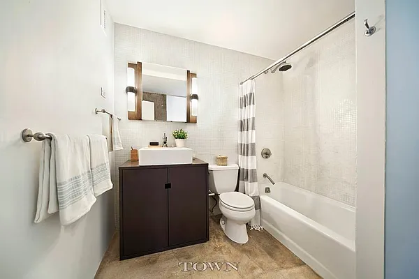Sold by Town Residential | media 15