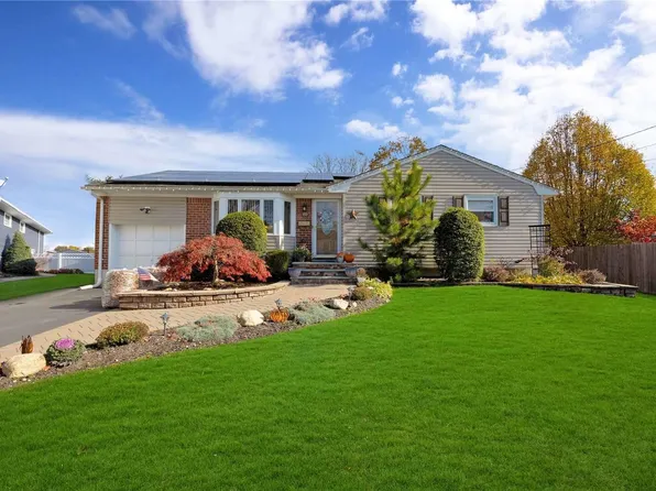 193 Villa Avenue, Deer Park, NY 11729