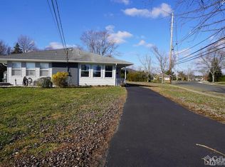 2037 Yorktowne Blvd, Toms River, NJ 08753