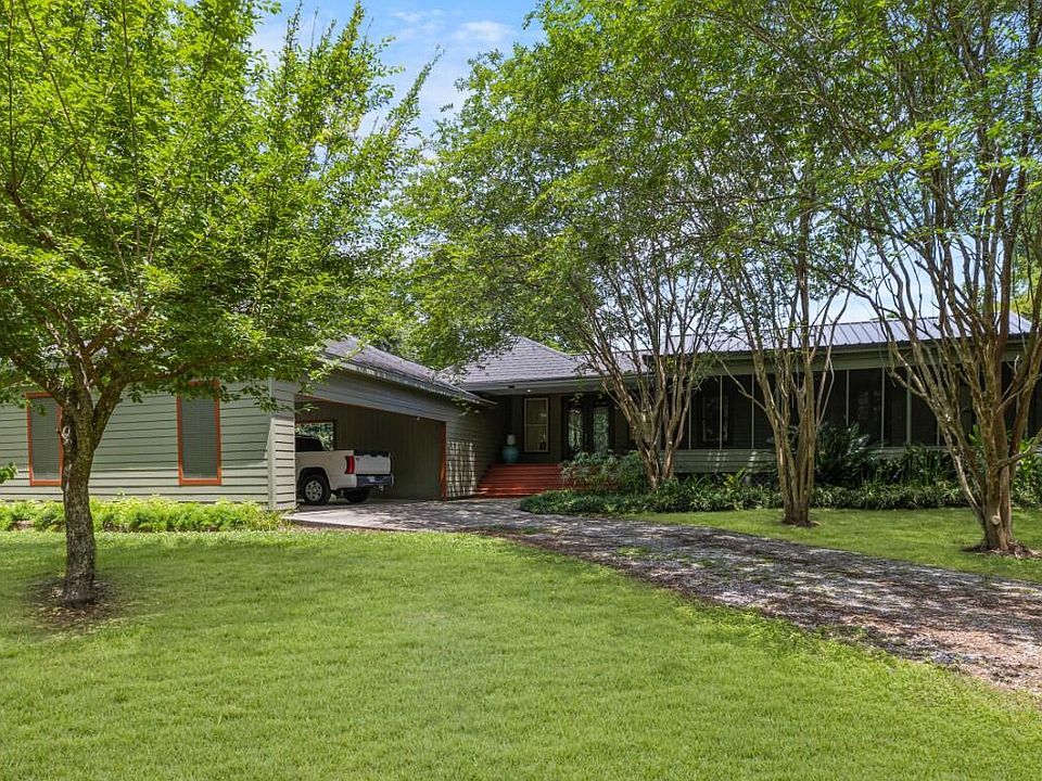 2211 Atchafalaya River Hwy, Breaux Bridge, LA 70517 MLS 23004060