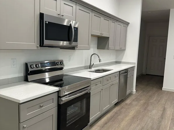 350 NE 6th St, Irrigon, OR 97844