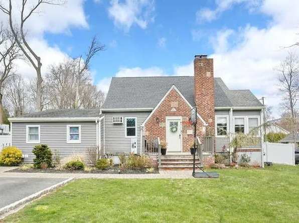 90 W Prospect Street, Nanuet, NY 10954