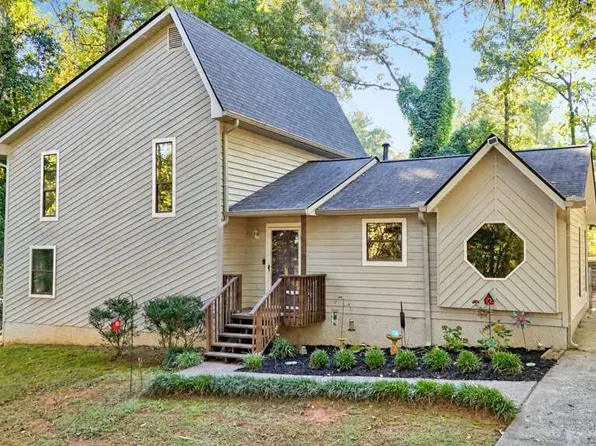 228 Fay Dr NW, Kennesaw, GA 30144