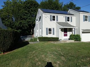 51 Gifford Rd, West Hartford, CT 06119