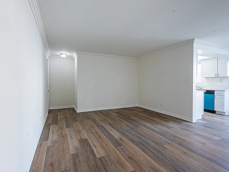 CYPRESS CONDOMINIUMS — Photo 21