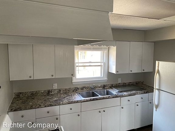 2nd image of 815 12th St NW APT 1