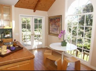 2 Barrett Dr, Woodside, CA 94062