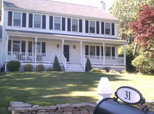 31 Wildflower Dr, Sutton, MA 01590