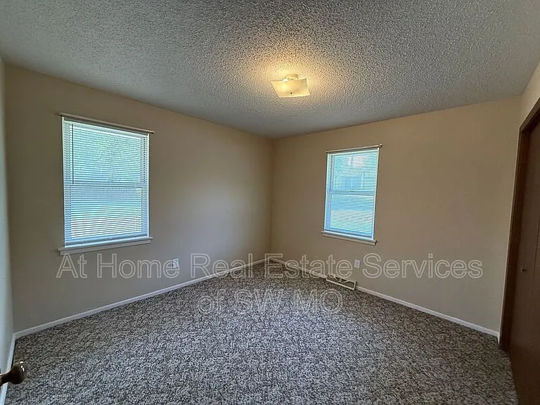 3714A S Farm Road 135 — Photo 5