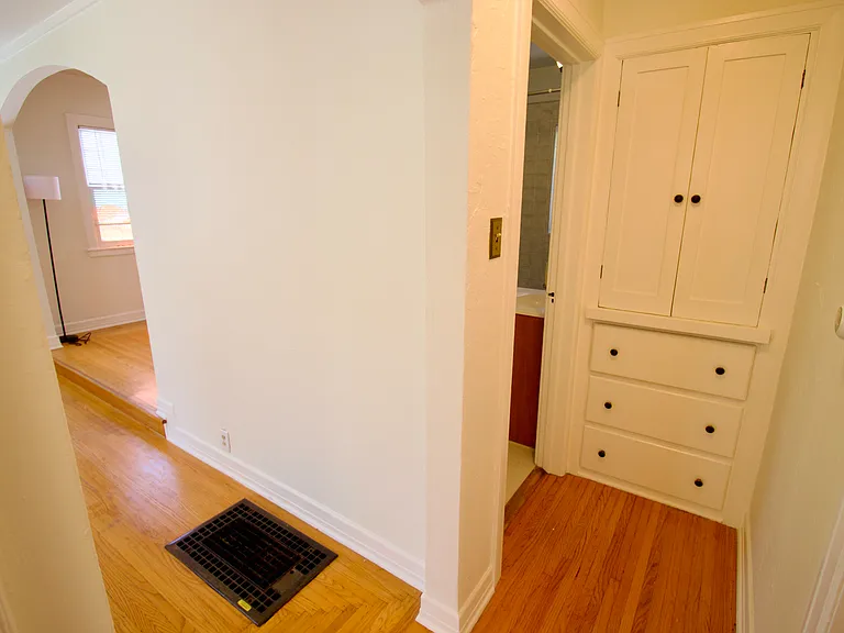 212 Gilbert Ave — Photo 10