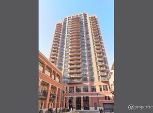 330 N Jefferson St APT 404, Chicago, IL 60661