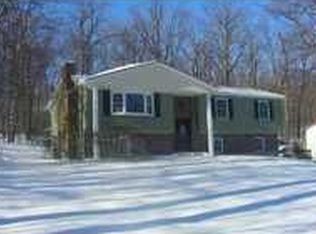 63 Highland Woods Blvd, Highland Mills, NY 10930