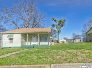 1117 Oshaughnessy Ave NE, Huntsville, AL 35801