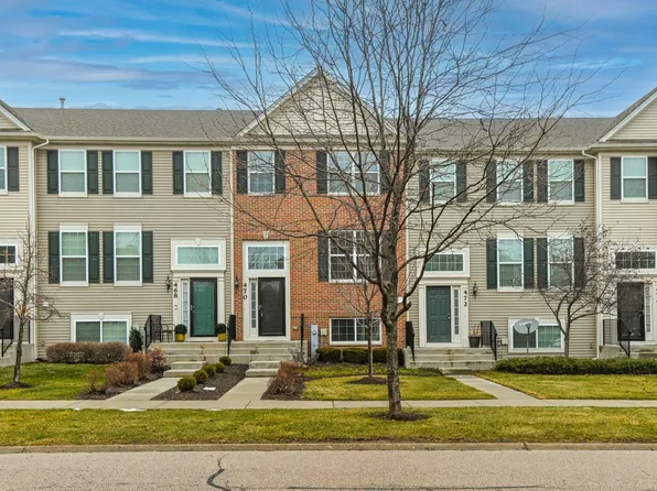 470 Town Center Blvd, Gilberts, IL 60136