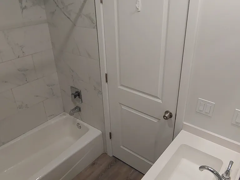 5366 S Laramie Ave #204 — Photo 19