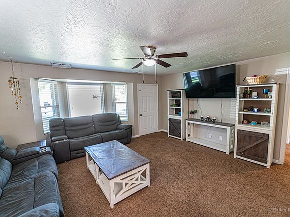 3rd image of 2771 W Canyon View Dr