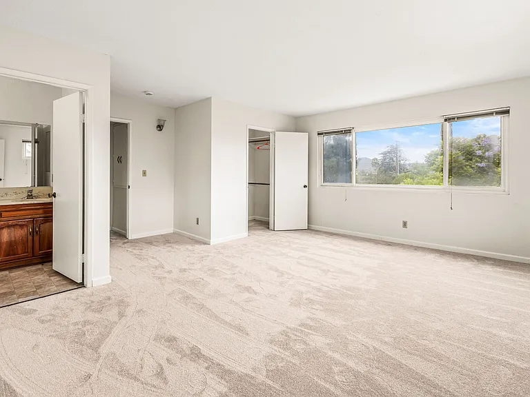 8766 Glenira Ave — Photo 17