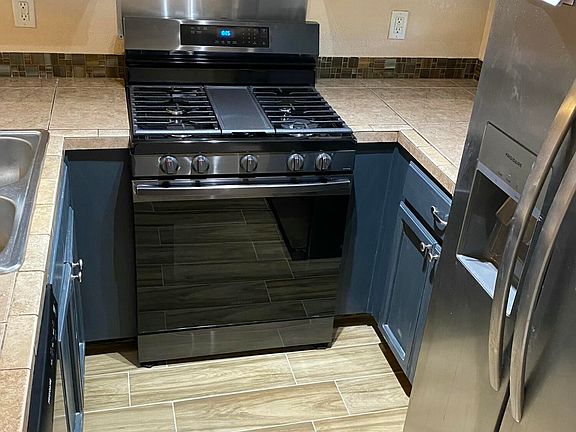 3rd image of 2996 Tierra Cortez Ave Unit B
