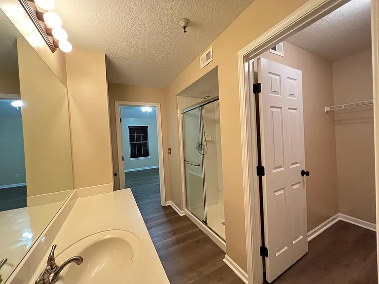 5600 NE 80th Ter #3B — Photo 12