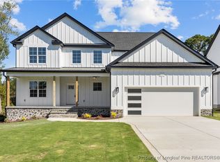 411 Stable Ct, Linden, NC 28311