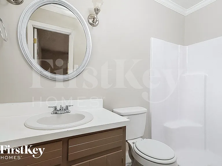 2047 Lake Ridge Ter — Photo 14
