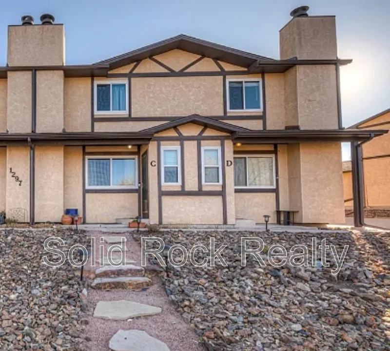 1297 Vondelpark Dr