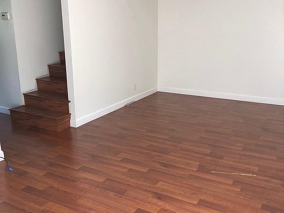 3rd image of 119 Ascot Ct APT 7