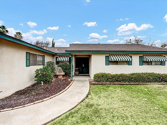 3rd image of 2352 Cabrillo Way