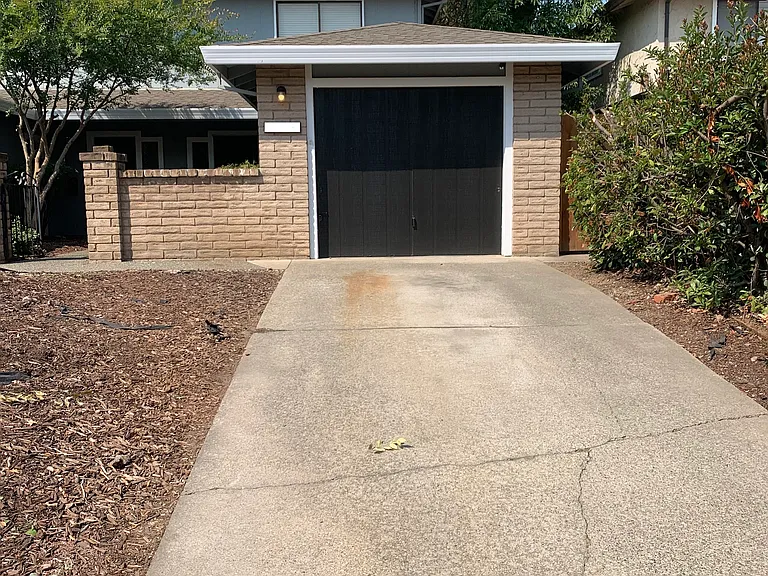 Carmichael Way — Photo 12