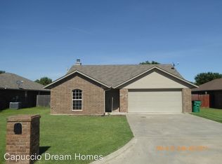 621 NW Granite Ave, Cache, OK 73527