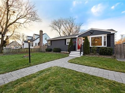 95 Uphill Ave, Warwick, RI, 02886