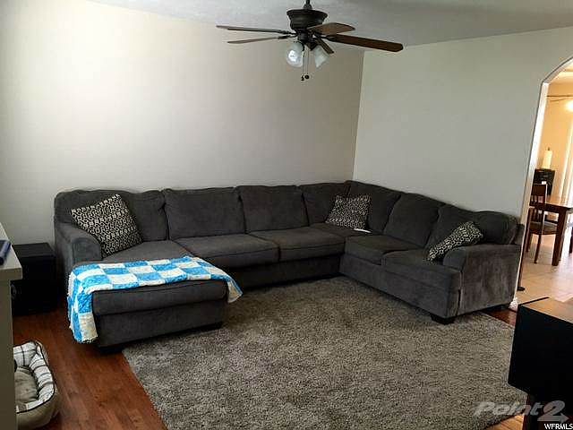 2 Living Room