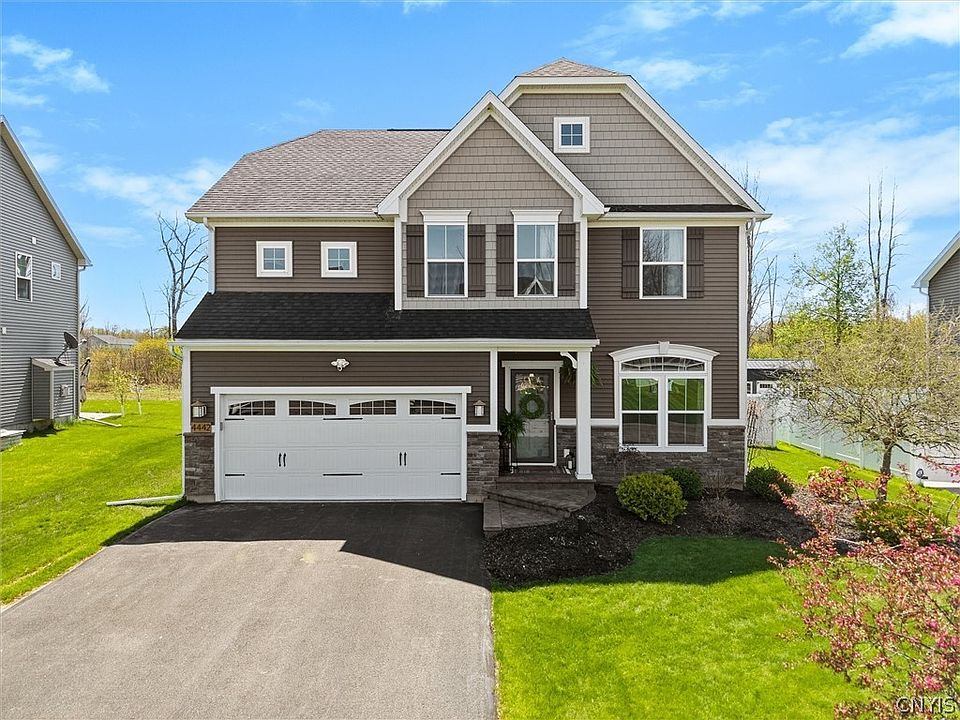 1st image of 4442 Pace Ln