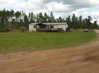 33599 Meadows Ln, Callahan, FL 32011