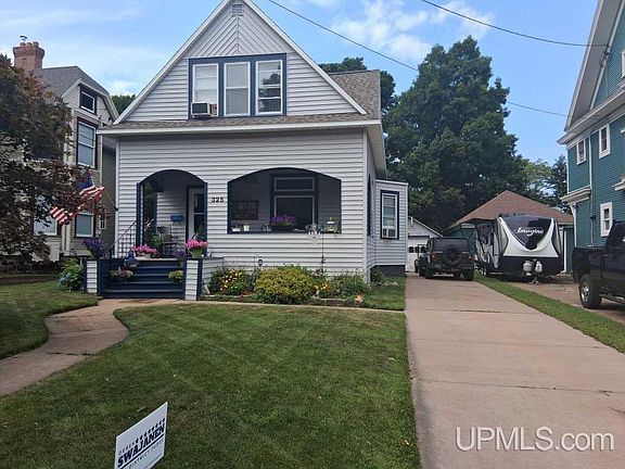 2nd image of 325 E Hewitt Ave