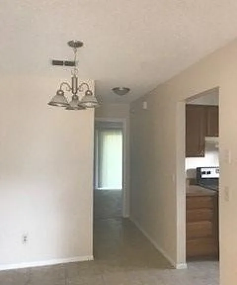 2409 Pear Tree Ct #0 — Photo 5