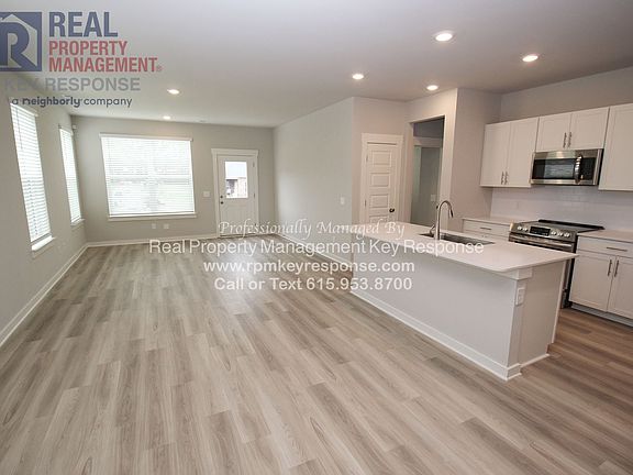 3rd image of 3139 Lamond Dr